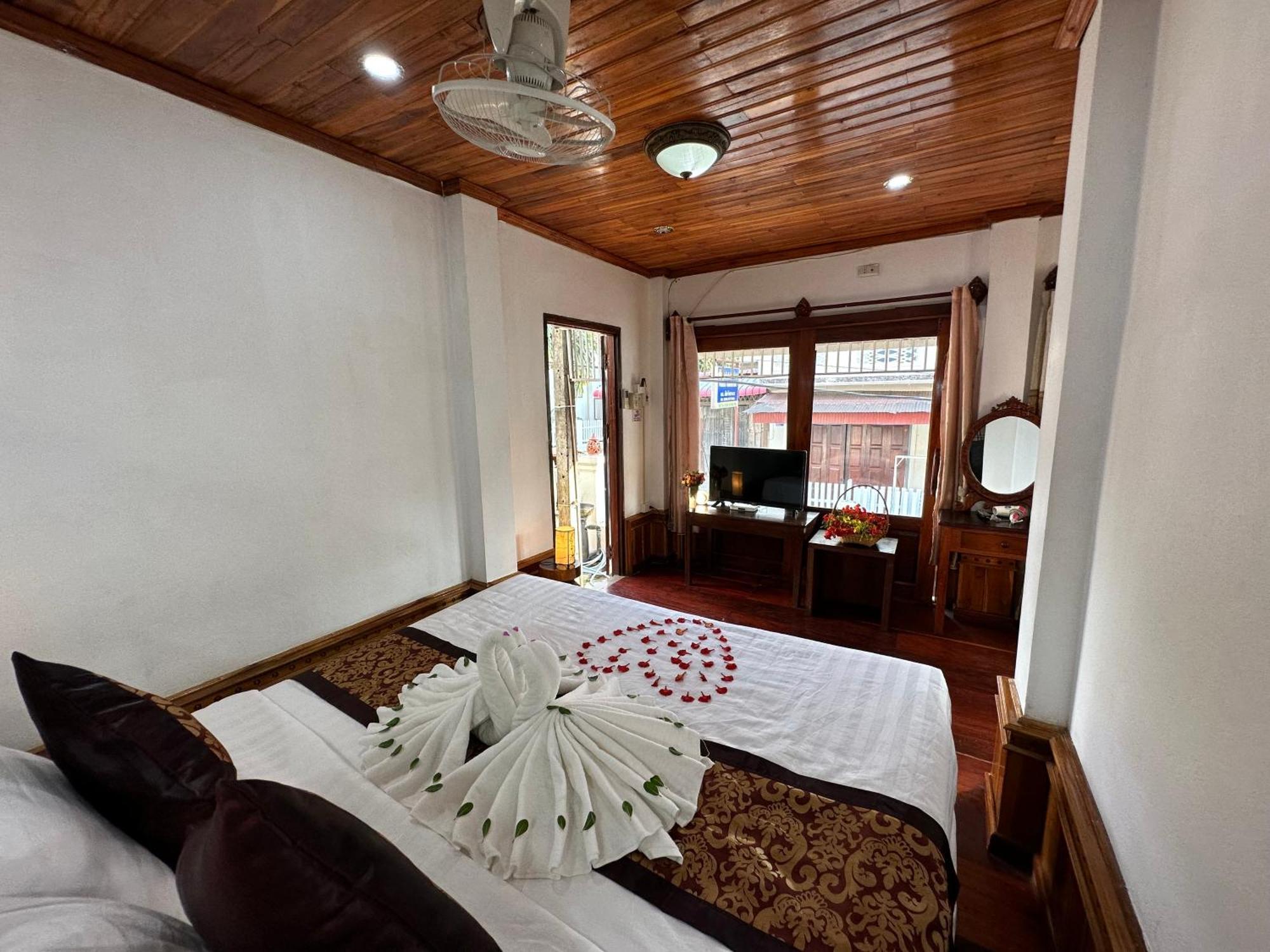 Villa Thida Mekong Riverside Luang Prabang Rum bild