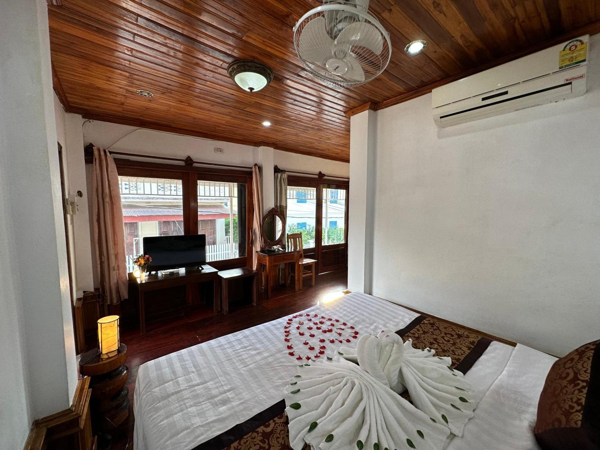 Villa Thida Mekong Riverside Luang Prabang Rum bild